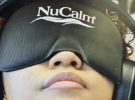 women wearing NuCalm mask
